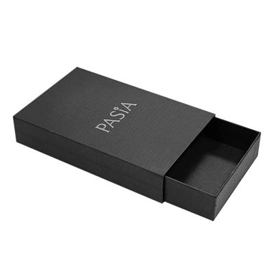 Elegant keten desenini çıkartıp kaydırma logosu paketleme için gümüş folyo damgalanmış kutular