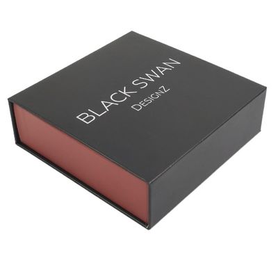 Lüks ambalaj için özelleştirilmiş Matt / Parlak Laminated Clamshell Manyetik Hediye Kutusu