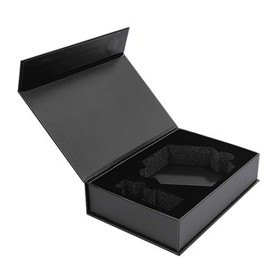 Custom Black Matte Stamped Gold Logo Magnetic Gift Jewelry Paper Box With Foam Insert (Kara Mat Altın Logosu Mıknatıs Hediye Mücevher Kağıt Kutusu Köpük Ekle)