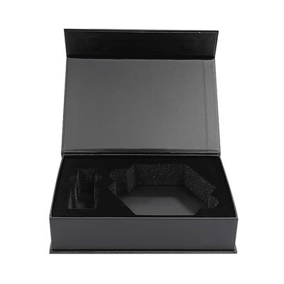 Custom Black Matte Stamped Gold Logo Magnetic Gift Jewelry Paper Box With Foam Insert (Kara Mat Altın Logosu Mıknatıs Hediye Mücevher Kağıt Kutusu Köpük Ekle)