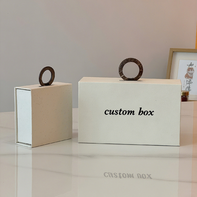Takı Kolye Beyaz Kişiselleştirilmiş Tasarım manyetik sunum Kutusu Özel Logo Yüzük Küpe Kolye Bileklik Ambalaj Kağıt Kutusu