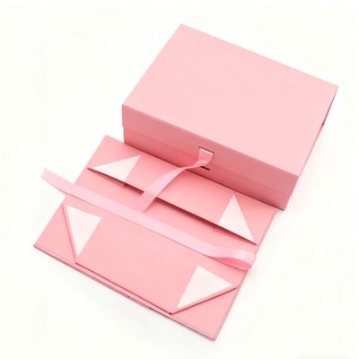 Özel Logo Kaliteli Kurdele Katlanır Kutu Pembe Siyah Dikdörtgen Şekil Manyetik Sanat Kağıdı Ambalajı Mat Laminasyon Kabartma İçin