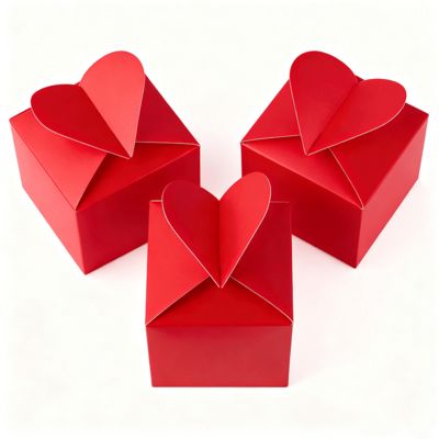 Büyüleyici Aşkı Ortaya Çıkarın Özel Kalp Şeklinde Kart Kutumuz Parlak Mat Laminasyon Sünger Astar Her Özel An Kulplu Mumlar